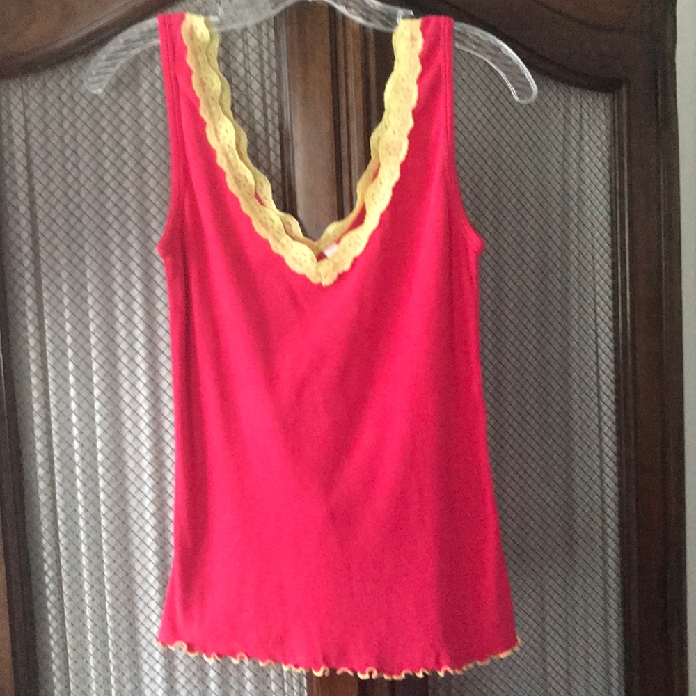 🌺 Fun Colored Xhilaration Tank Top